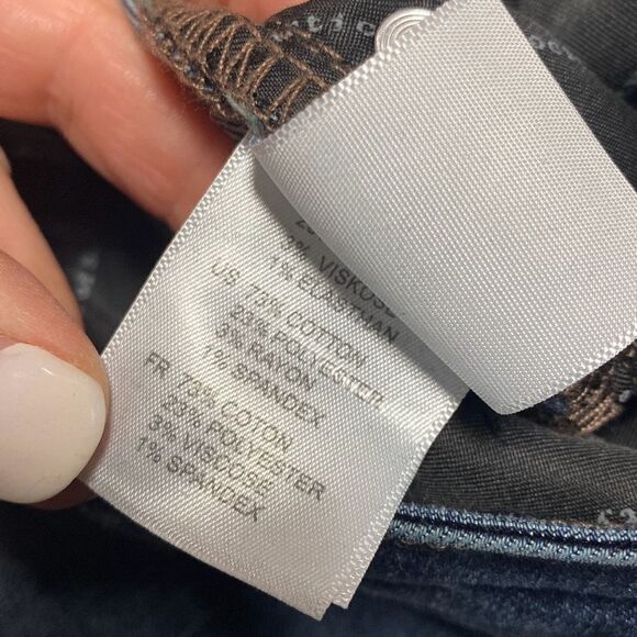 Articles Of Society High Rise Cropped Frayed Hem Jeans Size 32 NEW - Picture 6 of 7